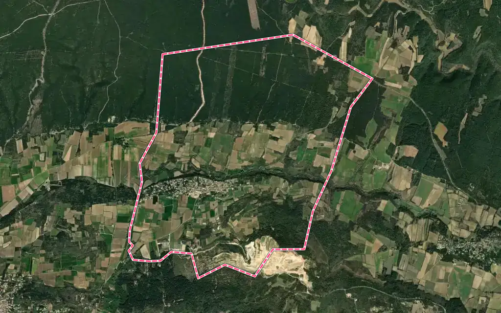 Vue satellite de Vallabrix avec ses contours administratifs