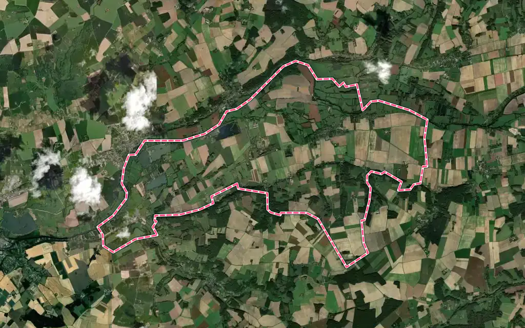 Vue satellite de Vallée-de-Ronsard avec ses contours administratifs
