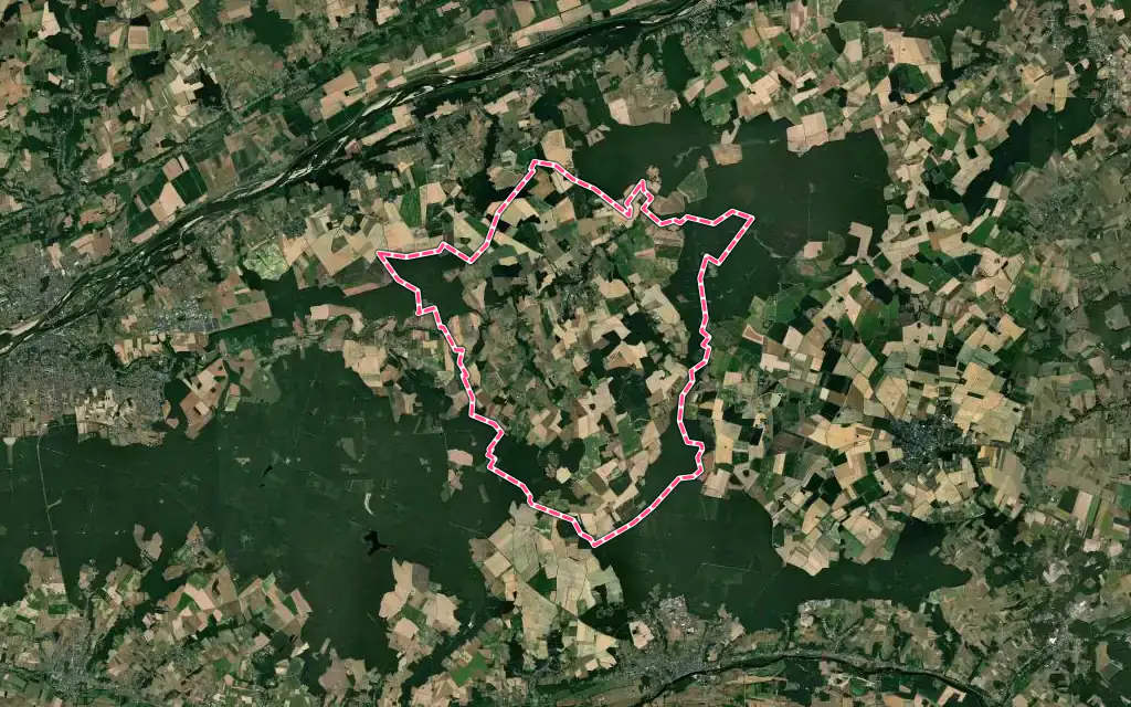 Vue satellite de Vallières-les-Grandes avec ses contours administratifs