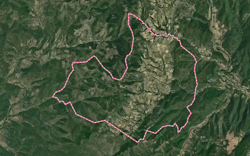 Vue satellite de Valvignères avec ses contours administratifs