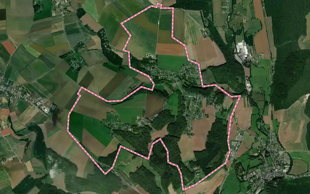 Vue satellite de Vandrimare avec ses contours administratifs