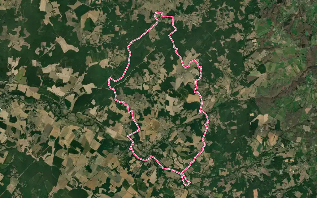 Vue satellite de Varaignes avec ses contours administratifs