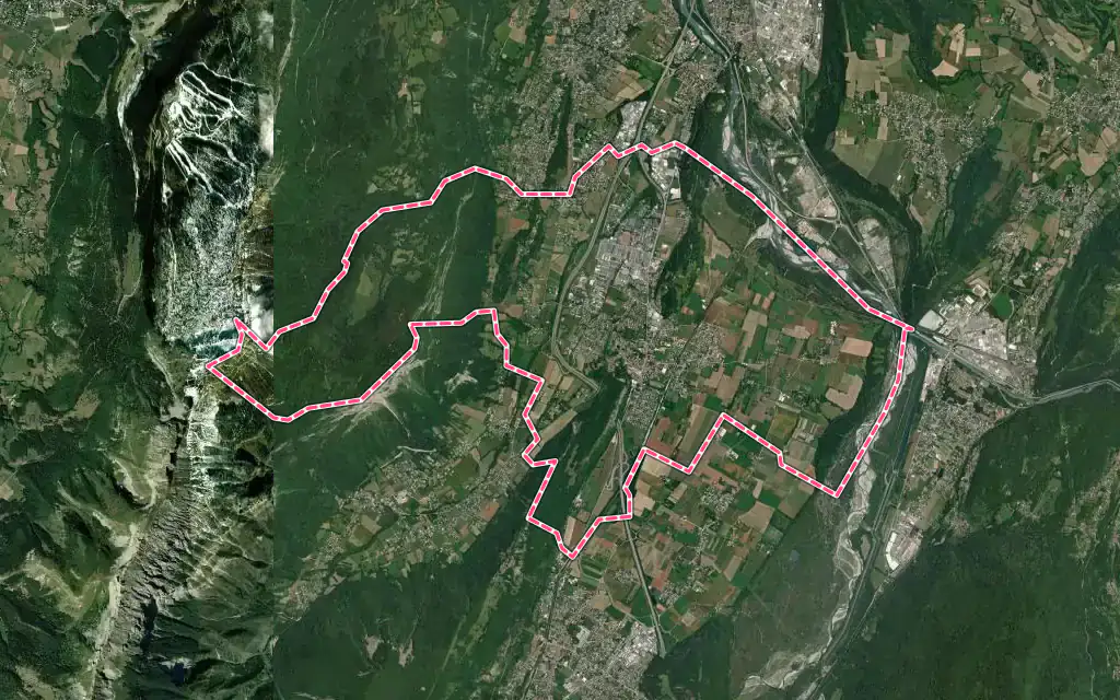 Vue satellite de Varces-Allières-et-Risset avec ses contours administratifs