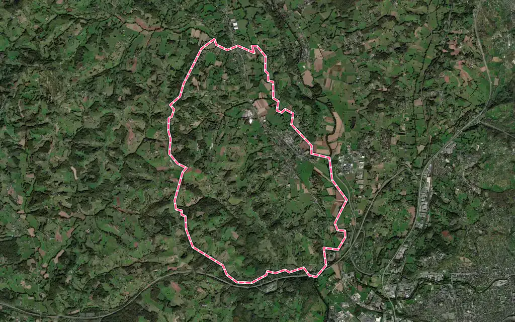 Vue satellite de Varetz avec ses contours administratifs