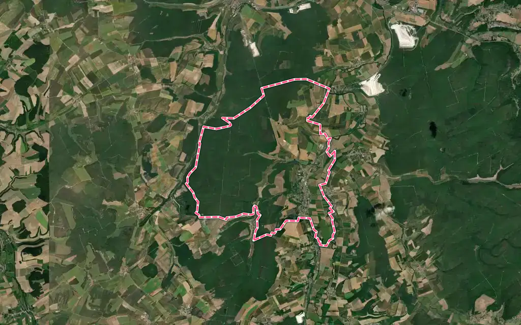 Vue satellite de Vaucouleurs avec ses contours administratifs
