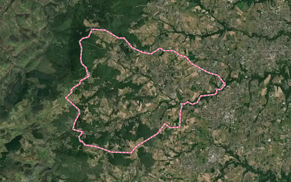 Vue satellite de Vaugneray avec ses contours administratifs