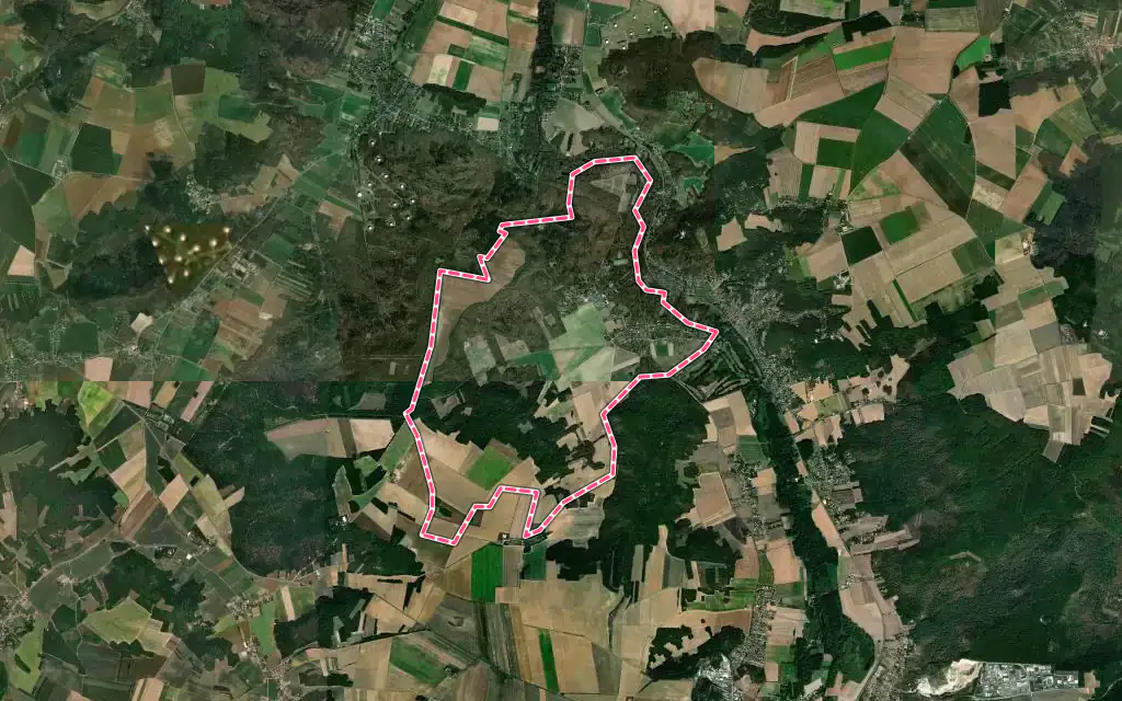 Vue satellite de Vayres-sur-Essonne avec ses contours administratifs