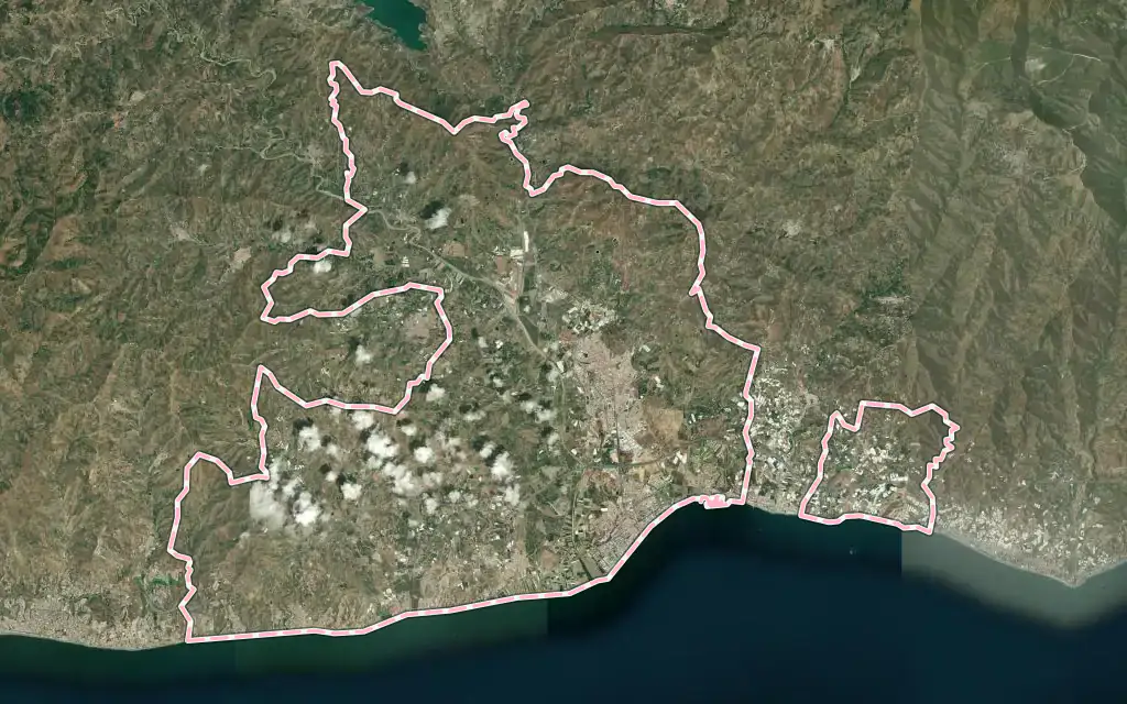Vista satélite de Vélez-Málaga con su contorno administrativo