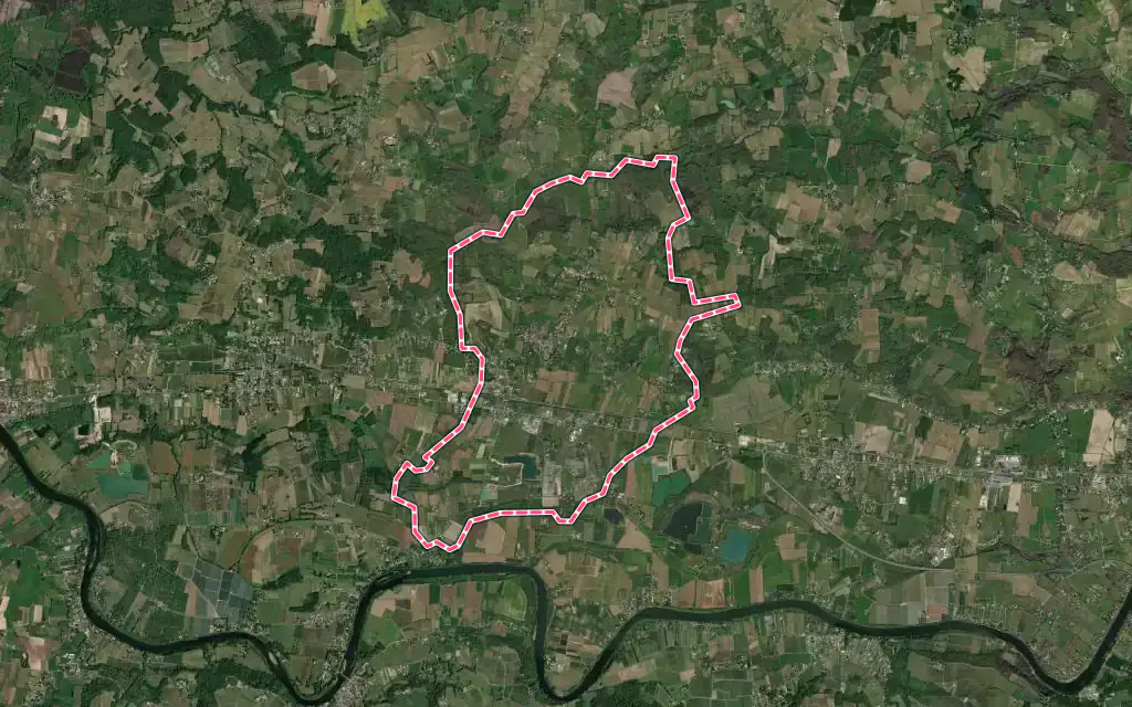 Vue satellite de Vélines avec ses contours administratifs
