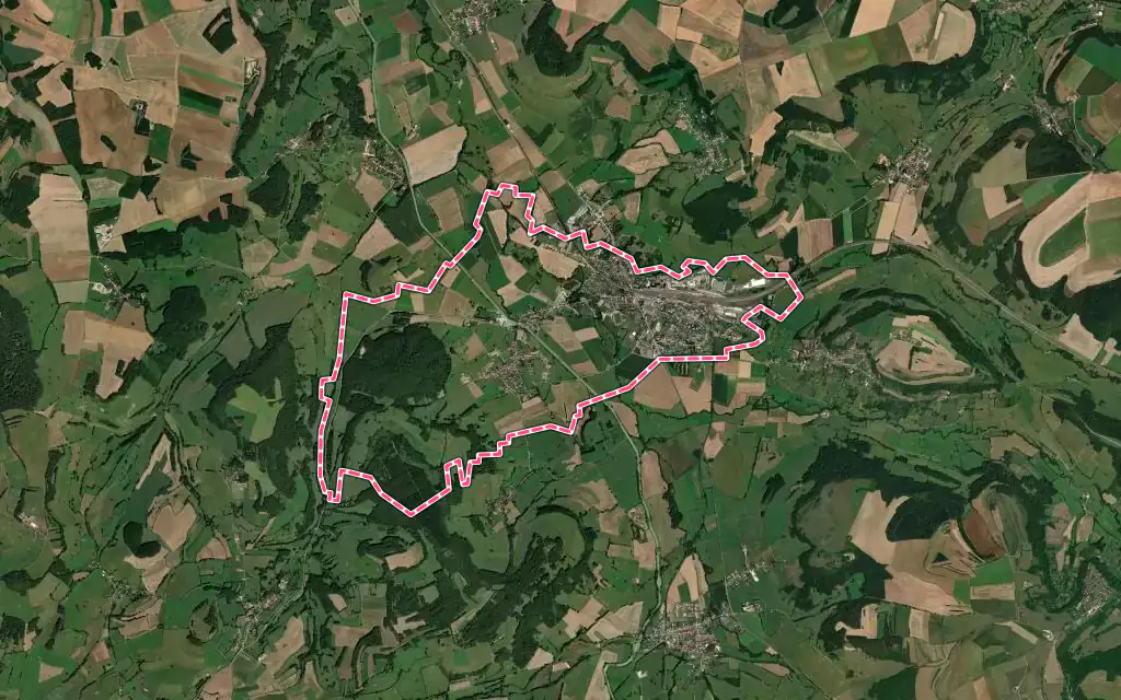 Vue satellite de Venarey-les-Laumes avec ses contours administratifs