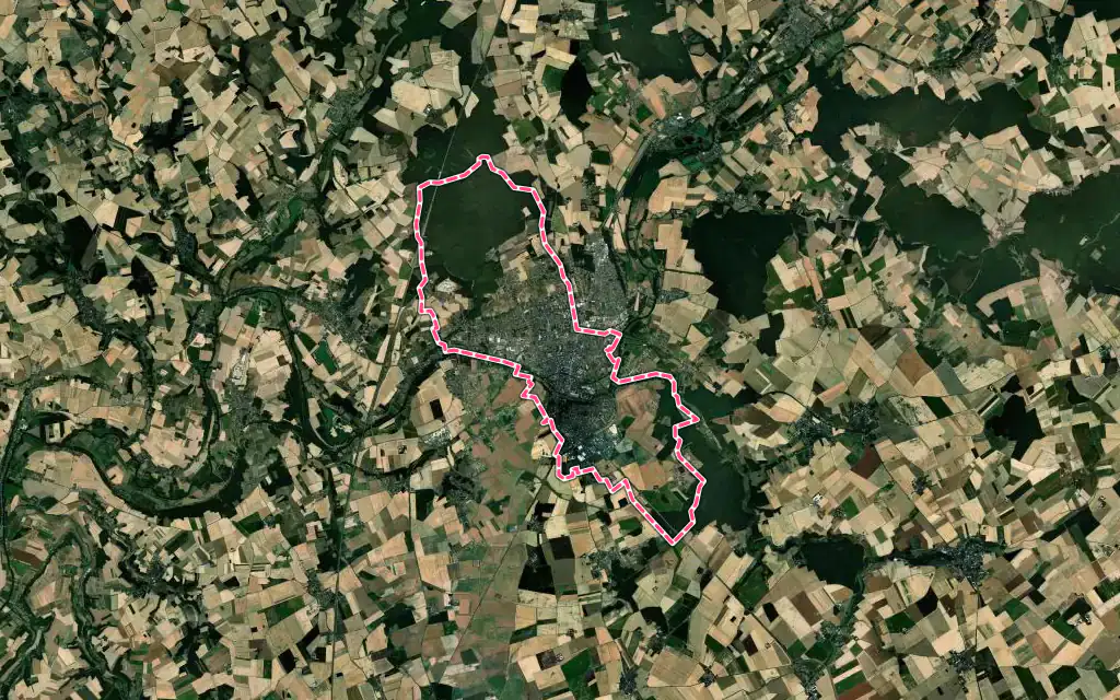 Vue satellite de Vendôme avec ses contours administratifs