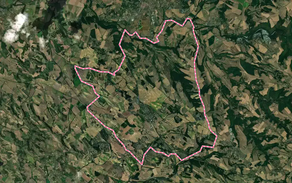Vue satellite de Vénès avec ses contours administratifs