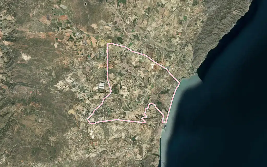Vista satélite de Vera con su contorno administrativo