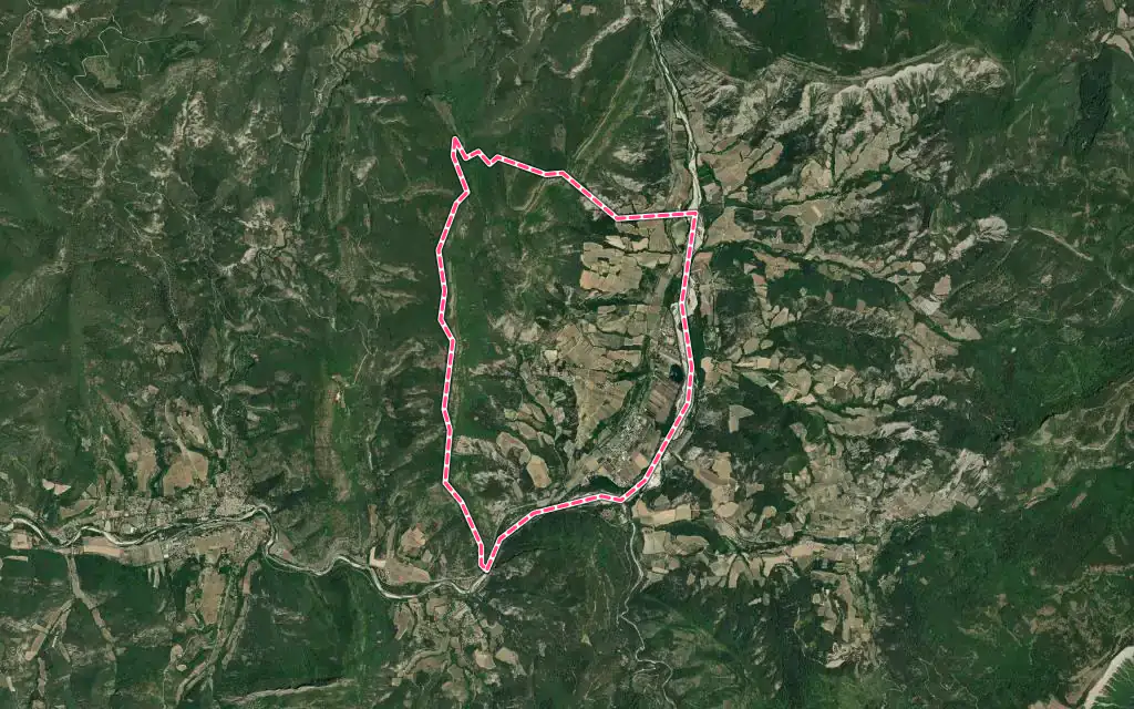 Vue satellite de Vercheny avec ses contours administratifs