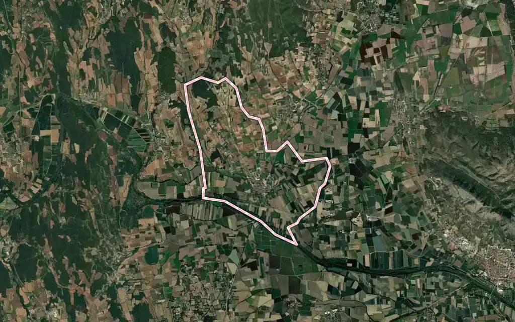 Vista satélite de Verges con su contorno administrativo