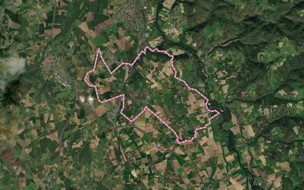 Vue satellite de Vergongheon avec ses contours administratifs