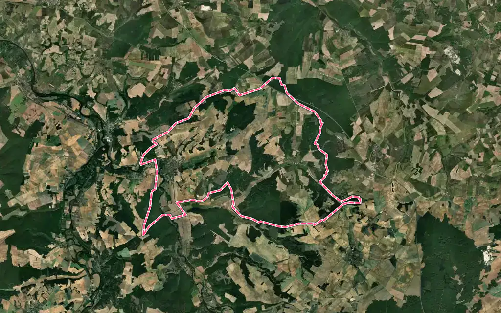 Vue satellite de Vermenton avec ses contours administratifs