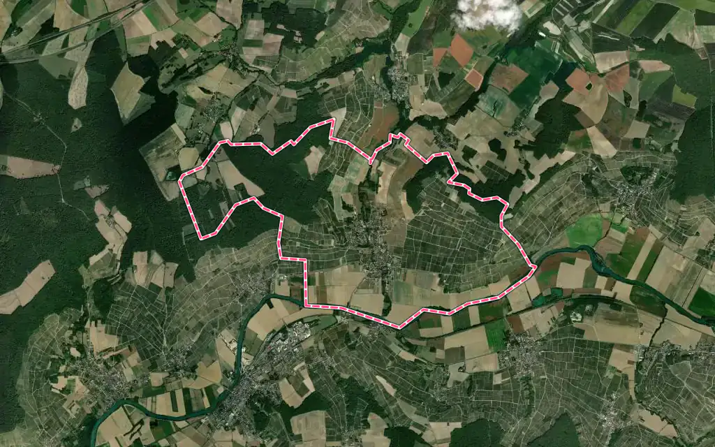 Vue satellite de Verneuil avec ses contours administratifs