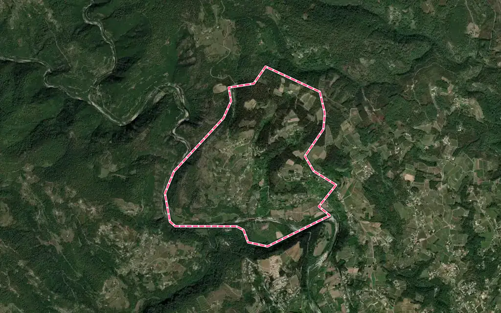 Vue satellite de Vernon avec ses contours administratifs