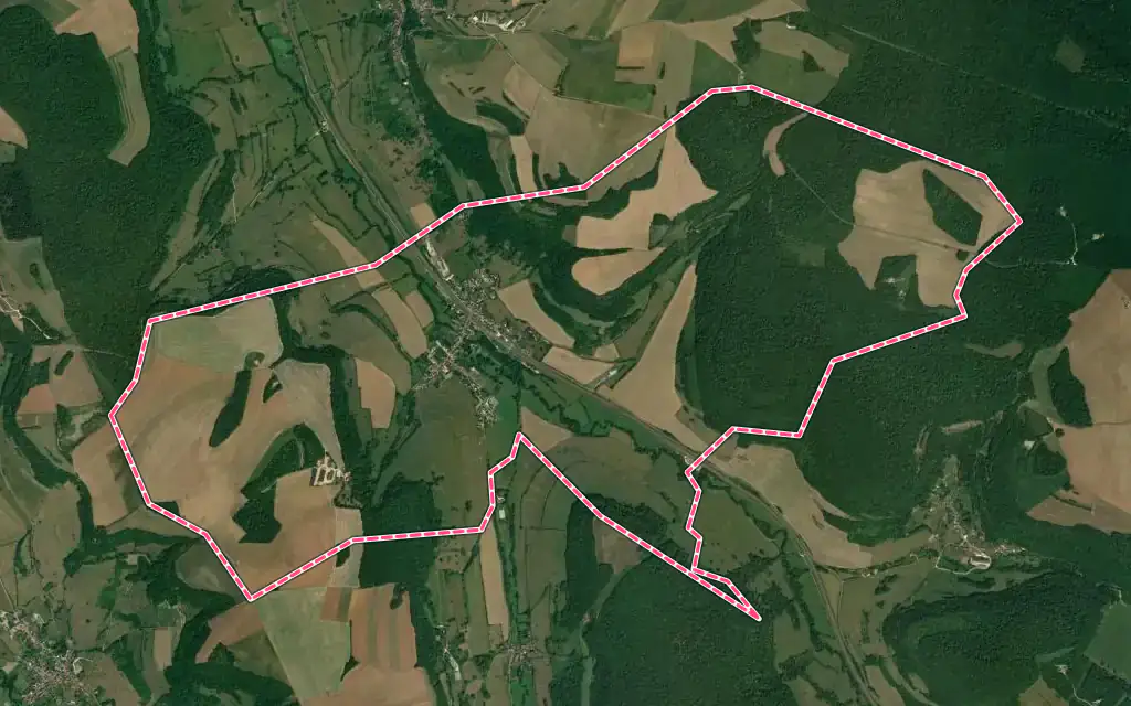 Vue satellite de Verrey-sous-Salmaise avec ses contours administratifs