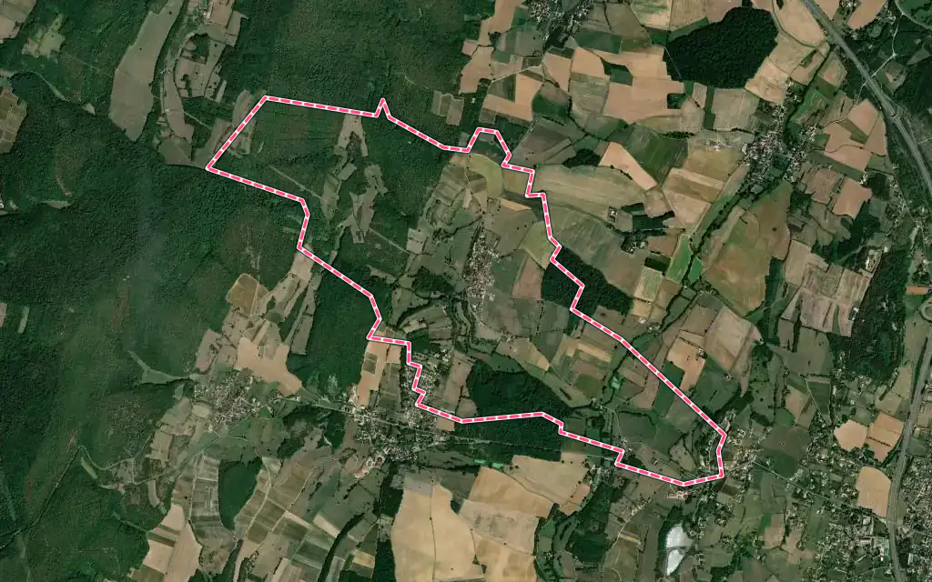 Vue satellite de Vers avec ses contours administratifs