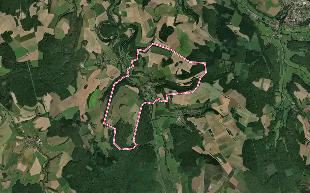 Vue satellite de Vesaignes-sur-Marne avec ses contours administratifs