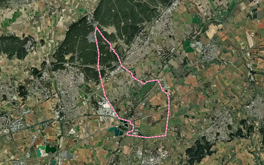Vue satellite de Vestric-et-Candiac avec ses contours administratifs