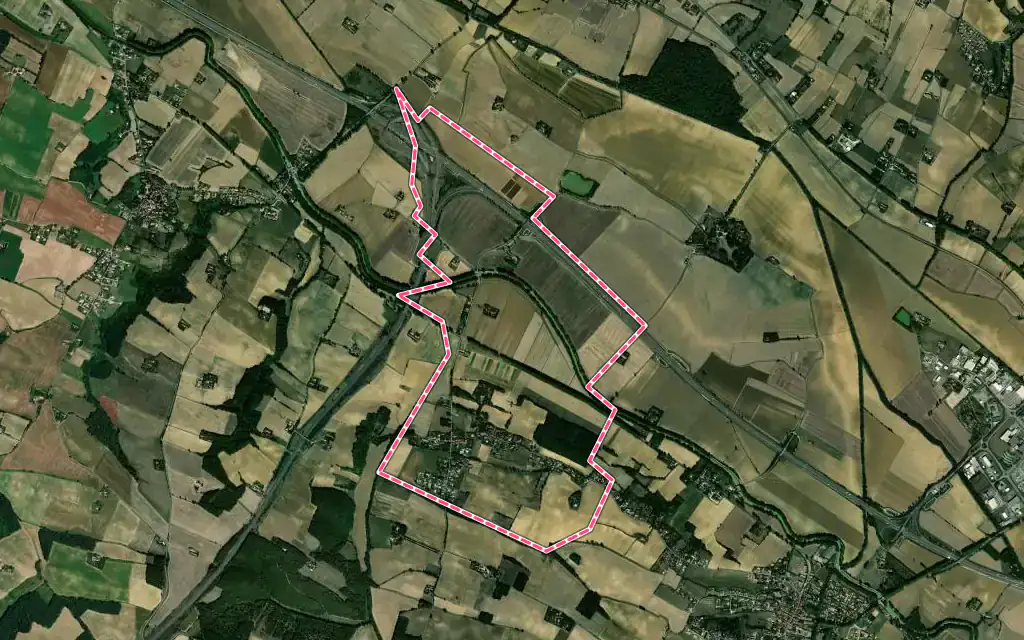 Vue satellite de Vieillevigne avec ses contours administratifs