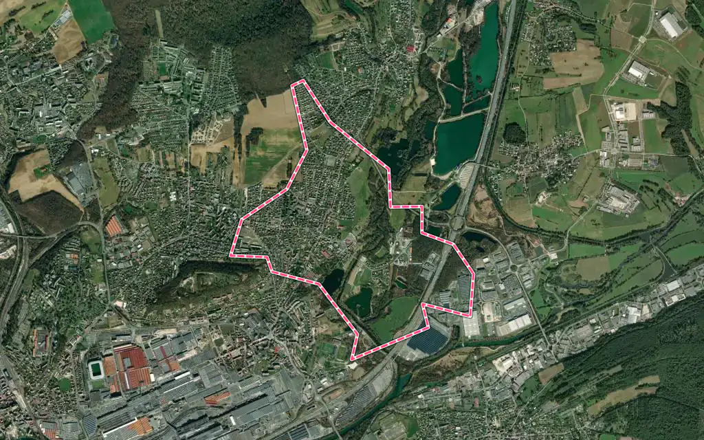 Vue satellite de Vieux-Charmont avec ses contours administratifs