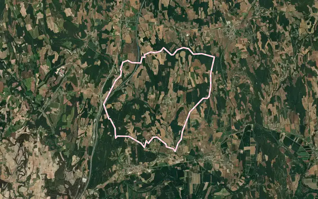 Vista satélite de Viladasens con su contorno administrativo