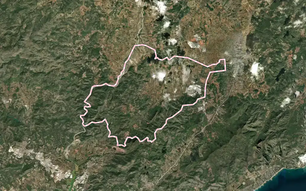 Vista satélite de Vilafamés con su contorno administrativo