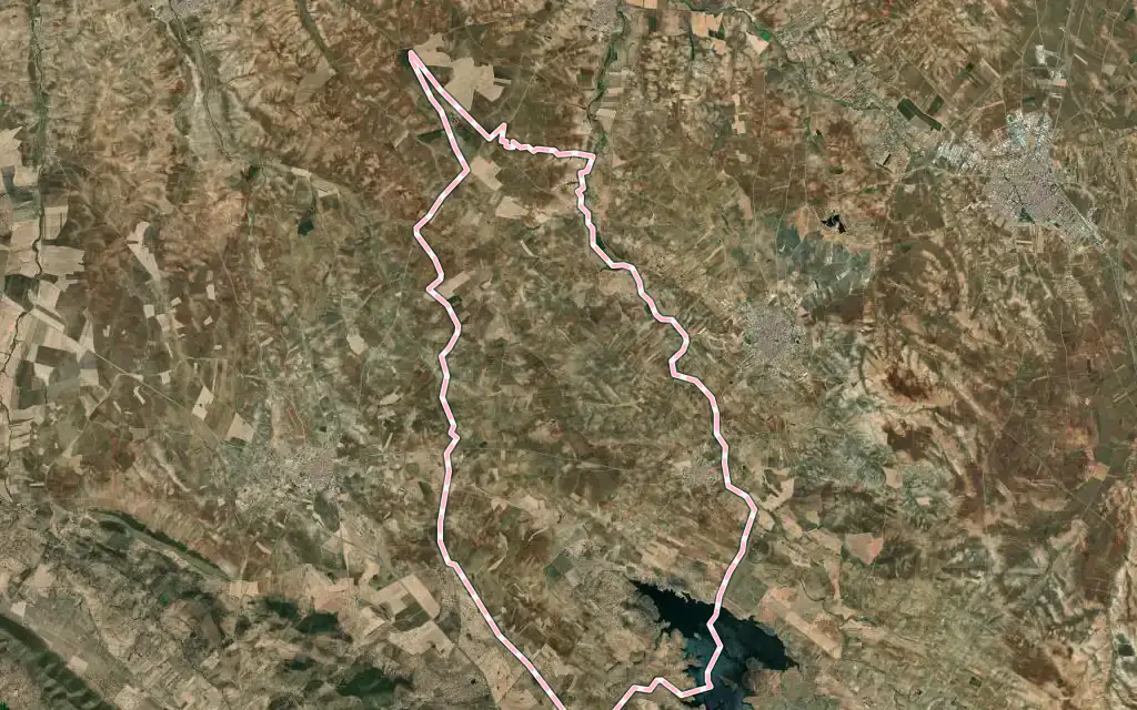 Vista satélite de Villalba de los Barros con su contorno administrativo