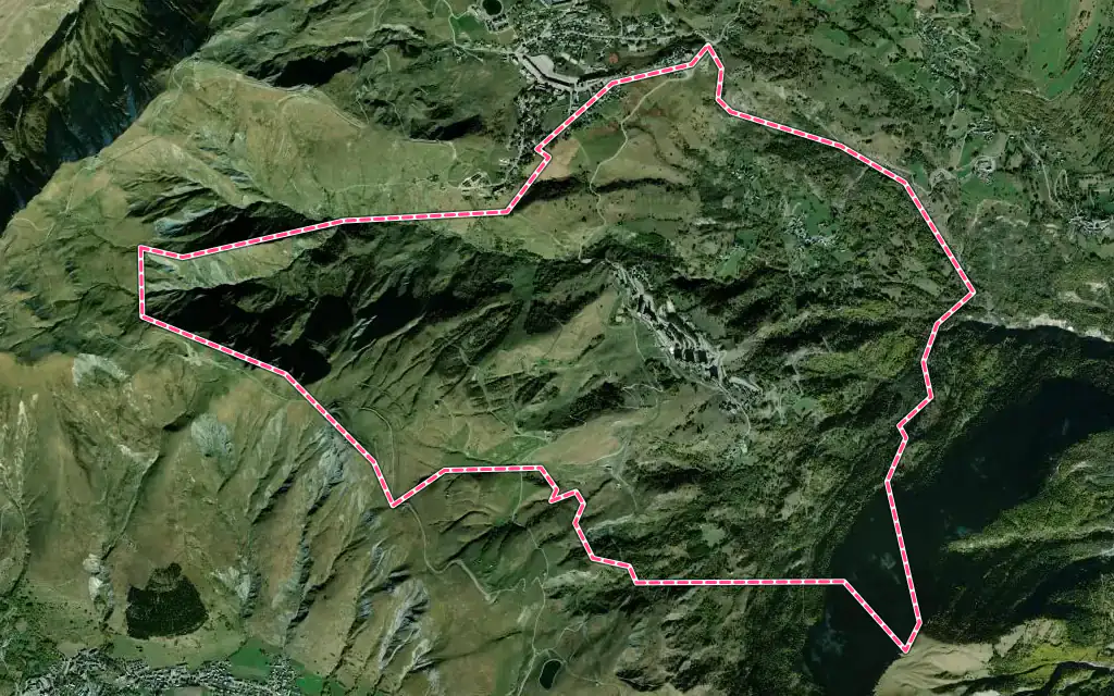 Vue satellite de Villarembert avec ses contours administratifs