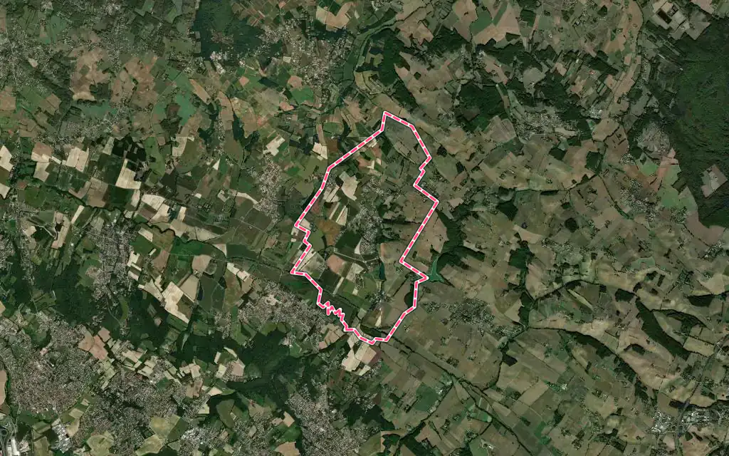 Vue satellite de Villariès avec ses contours administratifs