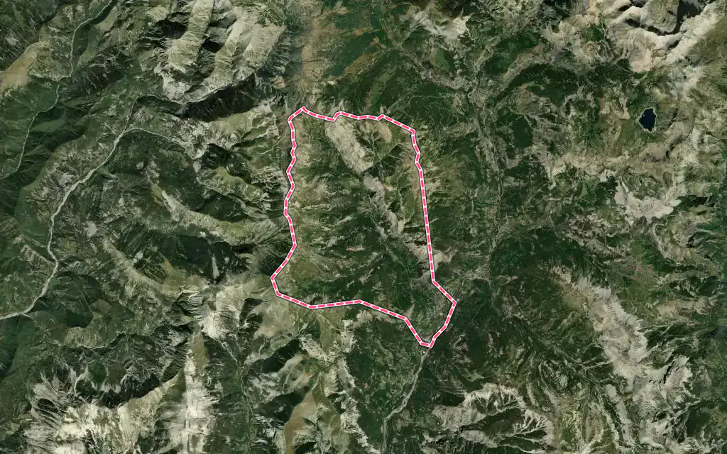 Vue satellite de Villars-Colmars avec ses contours administratifs