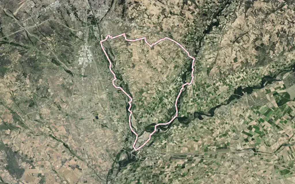 Vista satélite de Villaturiel con su contorno administrativo
