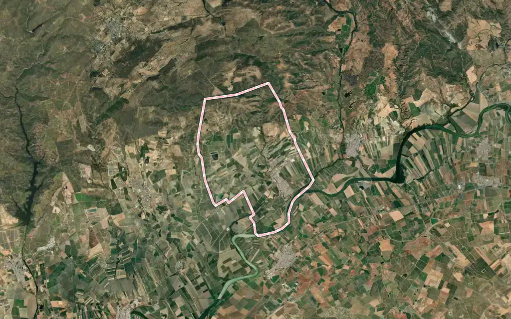 Vista satélite de Villaverde del Río con su contorno administrativo