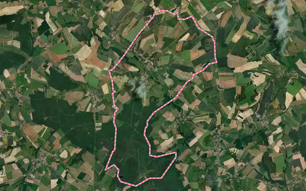 Vue satellite de Ville-sur-Illon avec ses contours administratifs