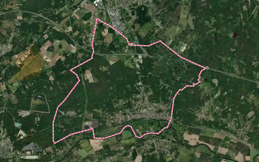 Vue satellite de Villefranche-sur-Cher avec ses contours administratifs