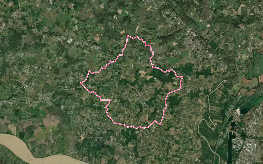 Vue satellite de Villegouge avec ses contours administratifs