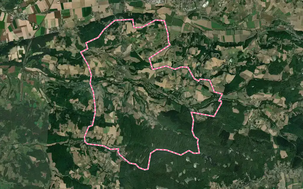 Vue satellite de Villeneuve-de-Marc avec ses contours administratifs