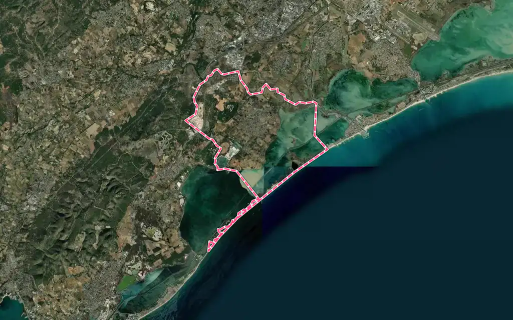 Vue satellite de Villeneuve-lès-Maguelone avec ses contours administratifs