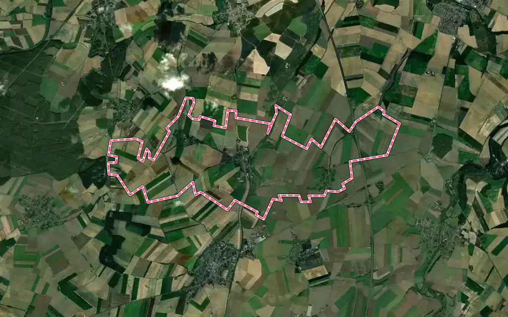 Vue satellite de Villers-Plouich avec ses contours administratifs
