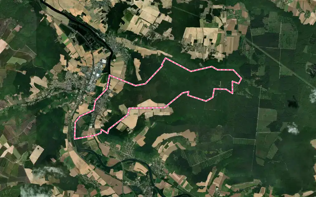 Vue satellite de Villevallier avec ses contours administratifs