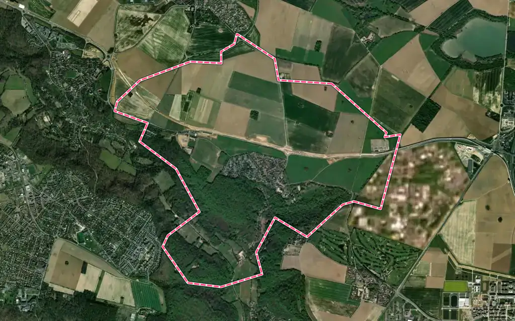 Vue satellite de Villiers-le-Bâcle avec ses contours administratifs