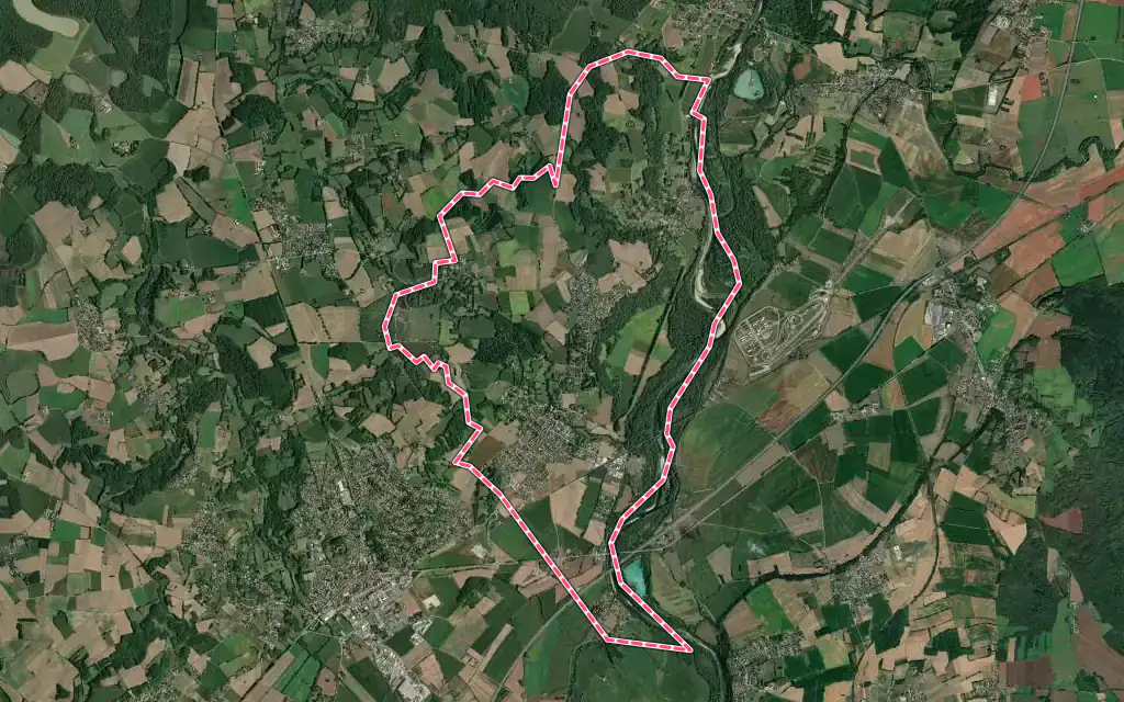 Vue satellite de Villieu-Loyes-Mollon avec ses contours administratifs