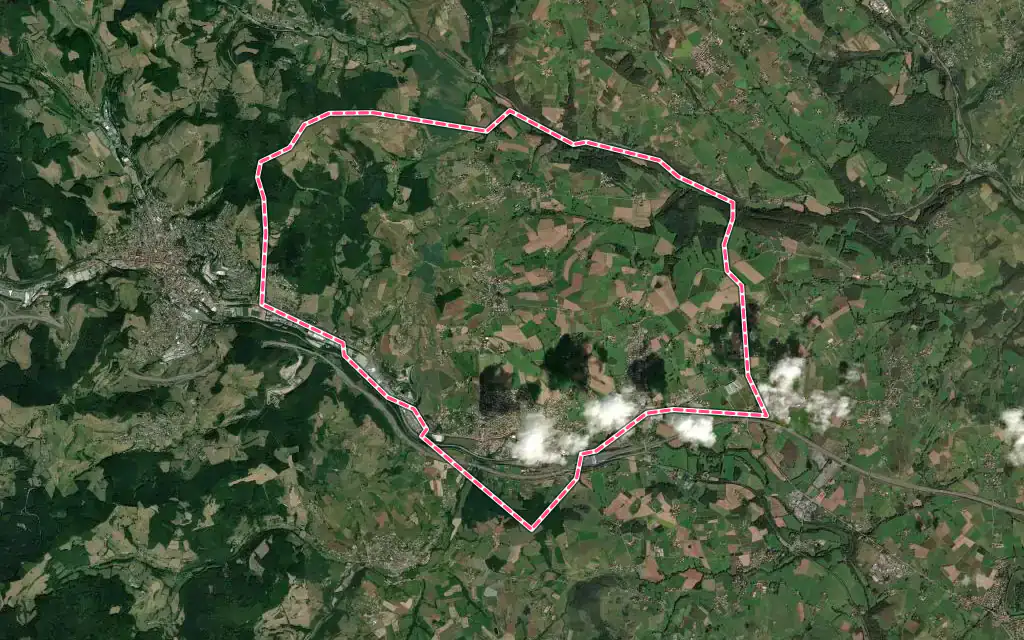 Vue satellite de Vindry-sur-Turdine avec ses contours administratifs