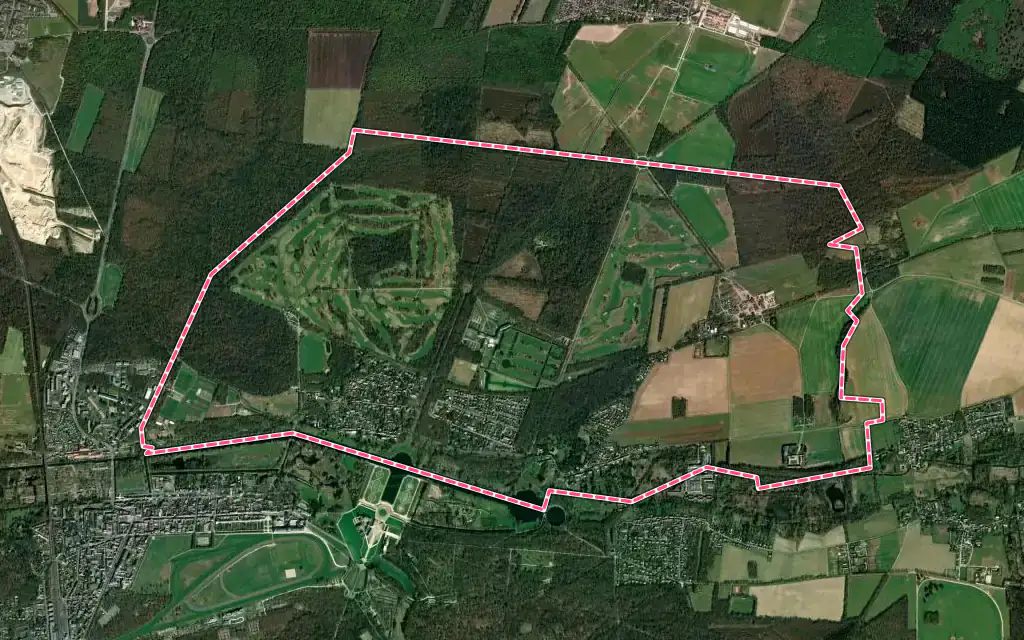 Vue satellite de Vineuil-Saint-Firmin avec ses contours administratifs