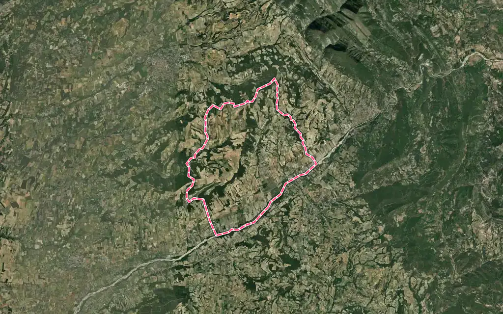 Vue satellite de Vinsobres avec ses contours administratifs