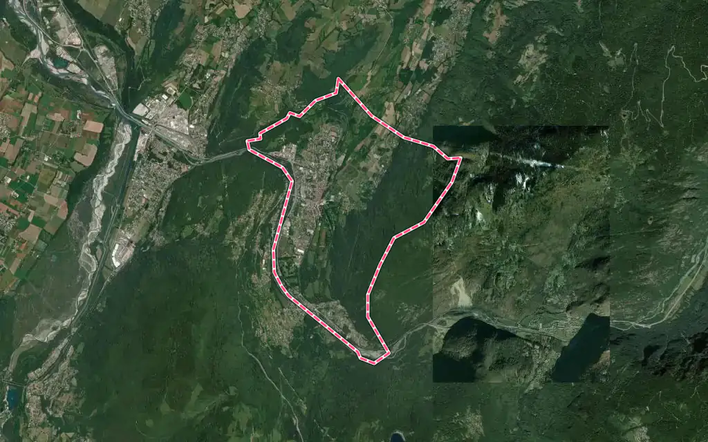 Vue satellite de Vizille avec ses contours administratifs